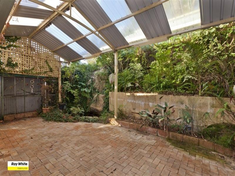 18 Lascelles Parade, Gooseberry Hill WA 6076