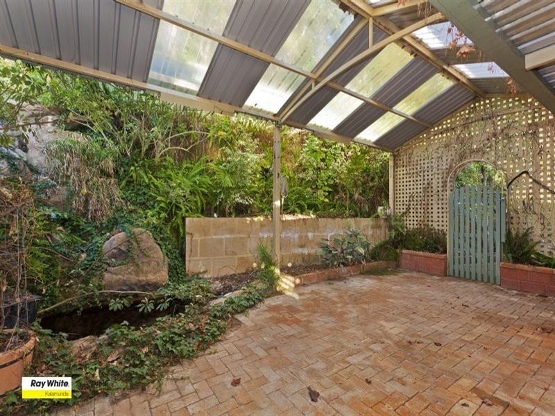 18 Lascelles Parade, Gooseberry Hill WA 6076