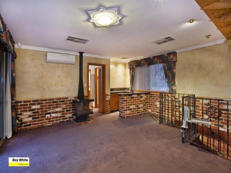 18 Lascelles Parade, Gooseberry Hill WA 6076