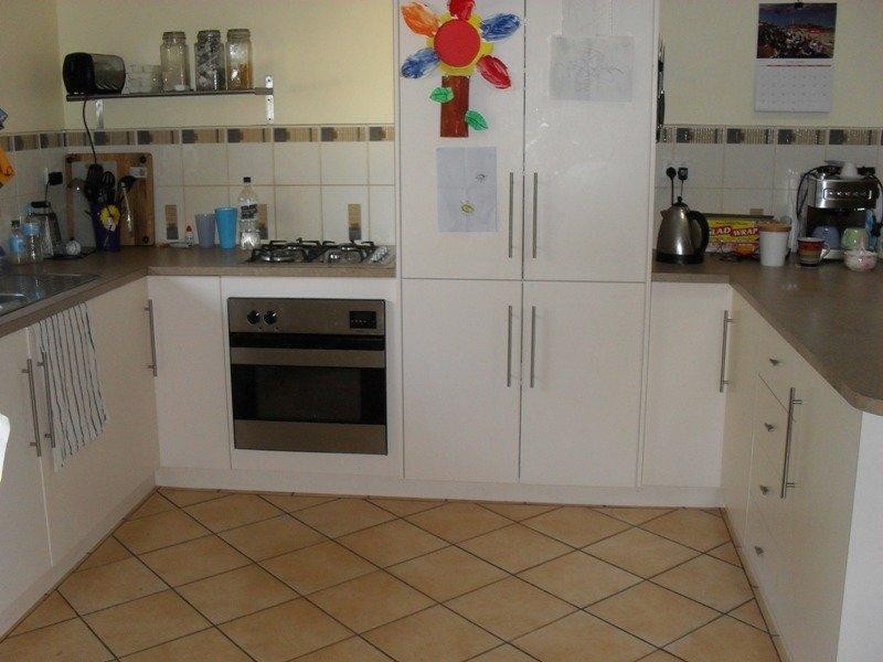 75 Temby Avenue, Kalamunda WA 6076