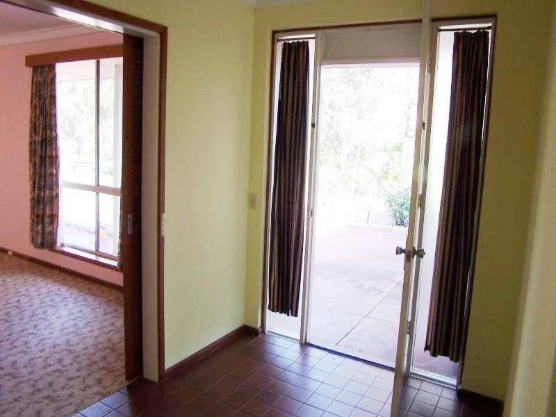 58 Watsonia Road, Gooseberry Hill WA 6076