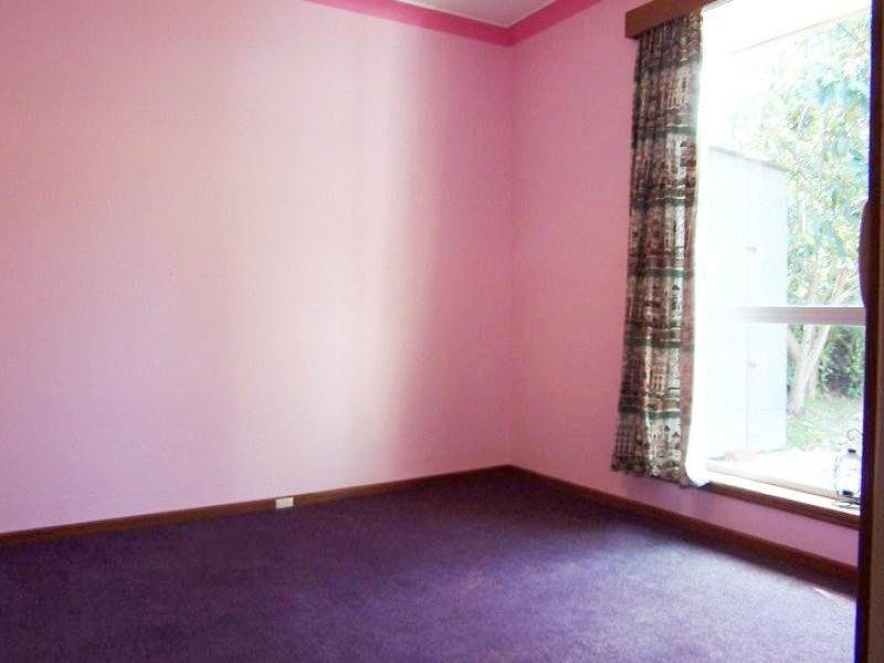 58 Watsonia Road, Gooseberry Hill WA 6076