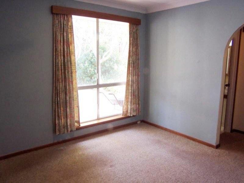 58 Watsonia Road, Gooseberry Hill WA 6076