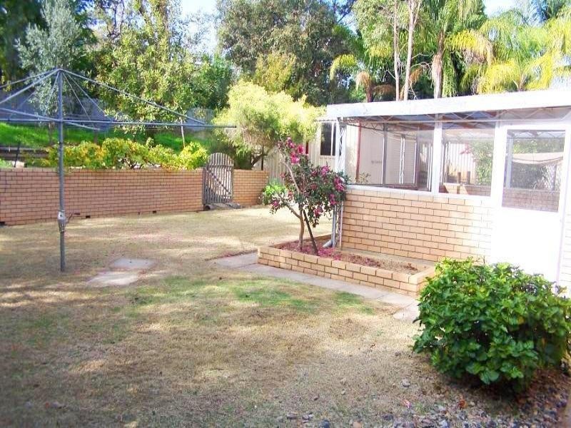 58 Watsonia Road, Gooseberry Hill WA 6076