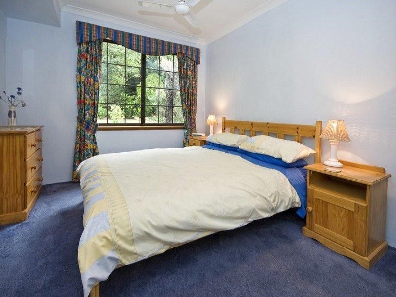 75 Snowball Road, Kalamunda WA 6076