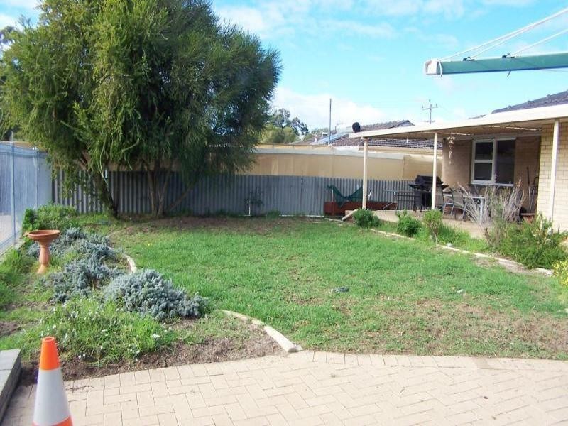 22 Corella Street, Lesmurdie WA 6076