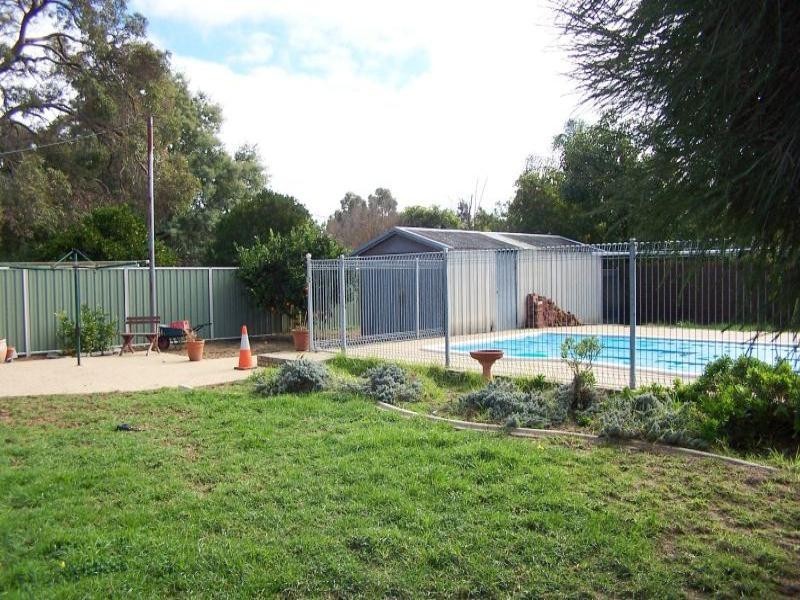 22 Corella Street, Lesmurdie WA 6076