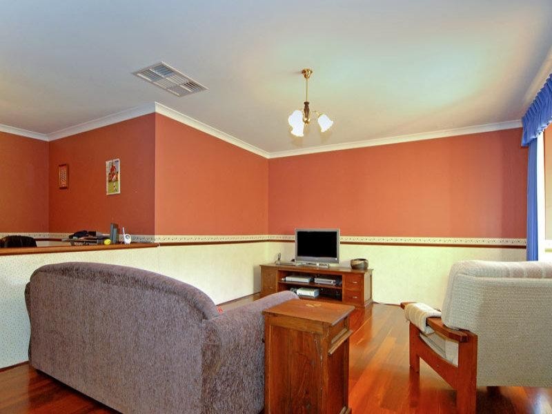 5 Logie Vale, Lesmurdie WA 6076