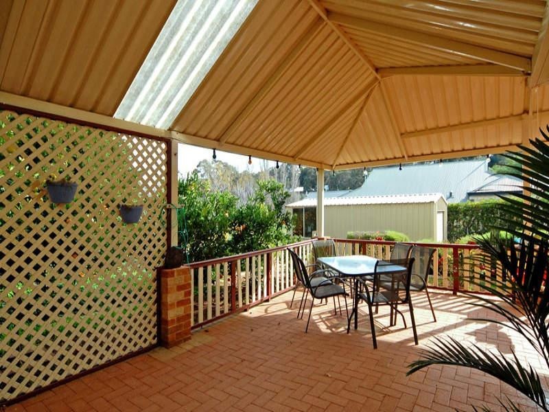 5 Logie Vale, Lesmurdie WA 6076