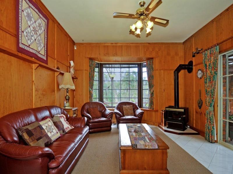 55 Spring Road, Kalamunda WA 6076