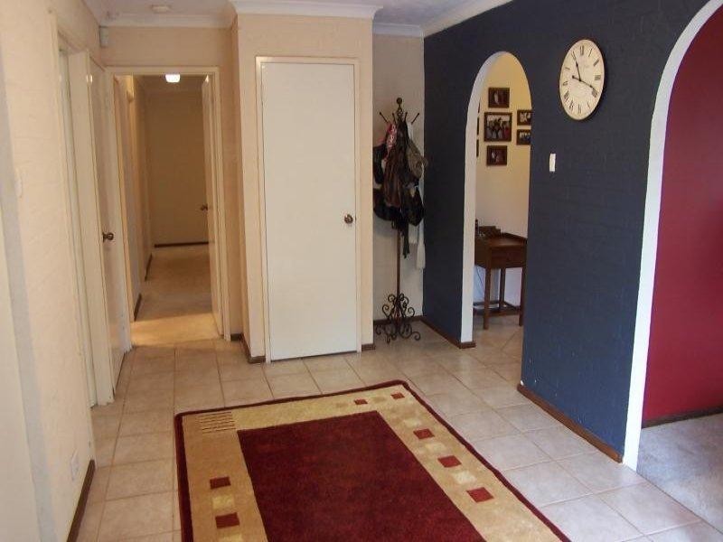 7 Torwood Drive, Gooseberry Hill WA 6076