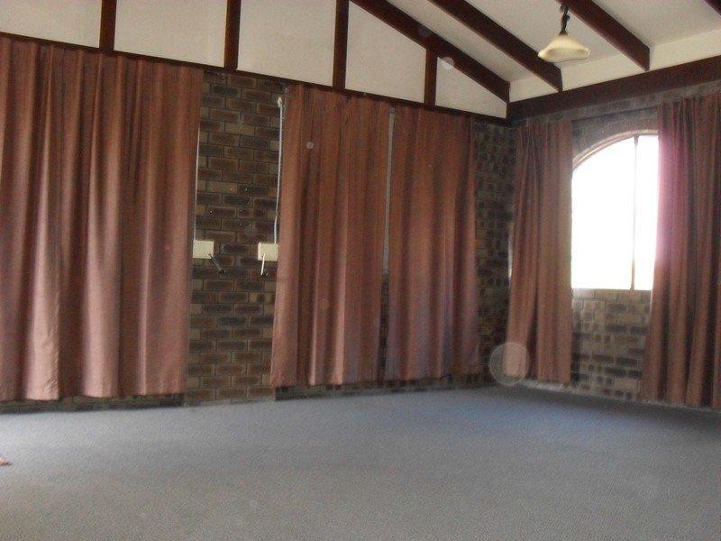 54 Armour Way, Lesmurdie WA 6076