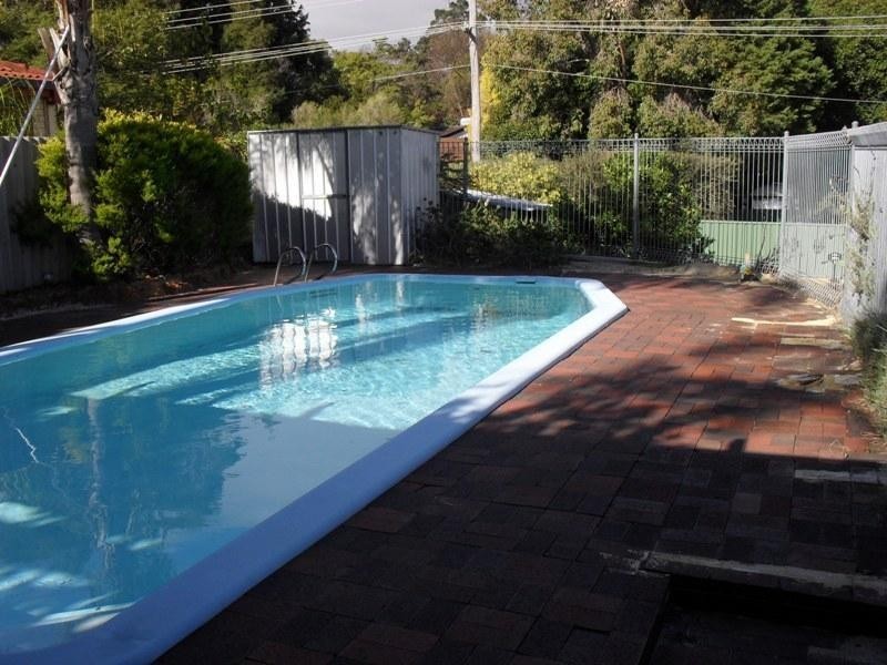 54 Armour Way, Lesmurdie WA 6076