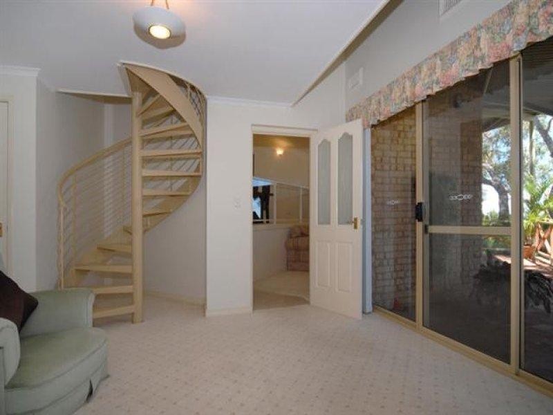 21 Grenville Road, Gooseberry Hill WA 6076