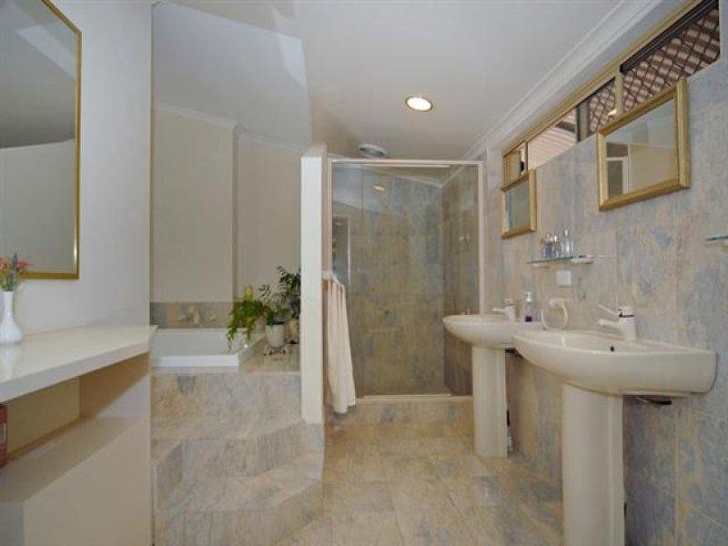 21 Grenville Road, Gooseberry Hill WA 6076