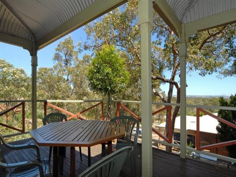 21 Grenville Road, Gooseberry Hill WA 6076