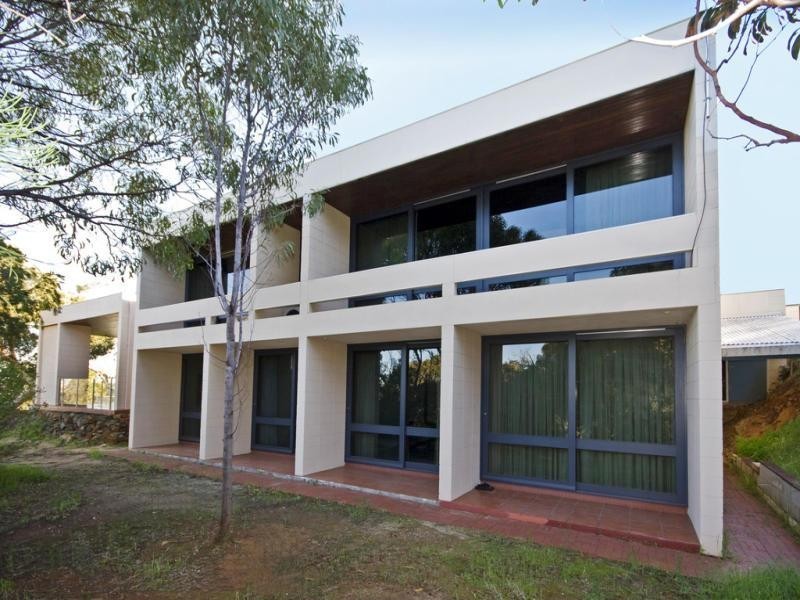 21 Taylor Road, Kalamunda WA 6076