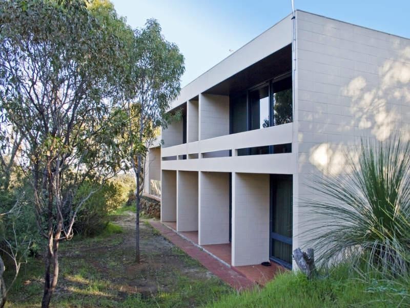 21 Taylor Road, Kalamunda WA 6076