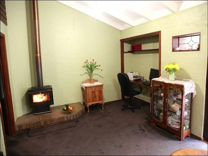 11 Northolt Street, Lesmurdie WA 6076