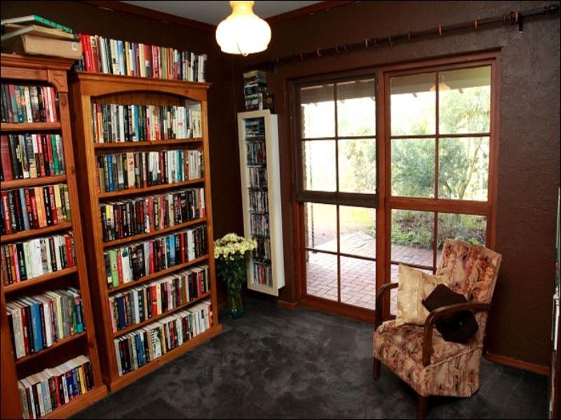 11 Northolt Street, Lesmurdie WA 6076