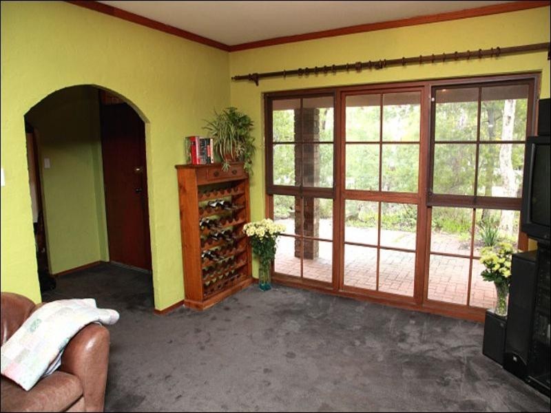 11 Northolt Street, Lesmurdie WA 6076