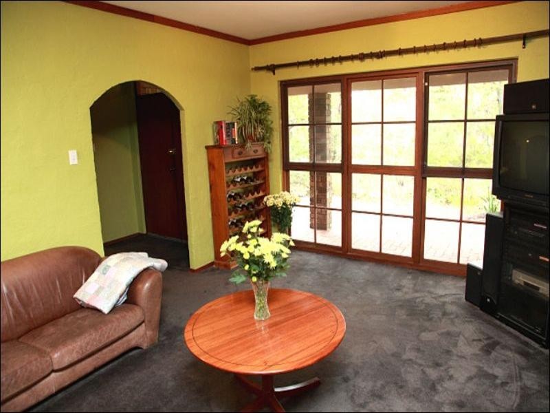 11 Northolt Street, Lesmurdie WA 6076