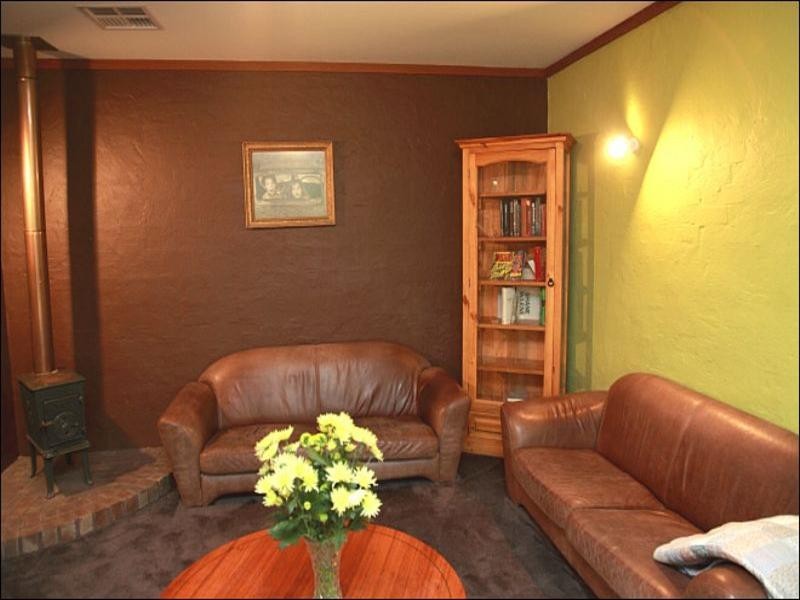 11 Northolt Street, Lesmurdie WA 6076