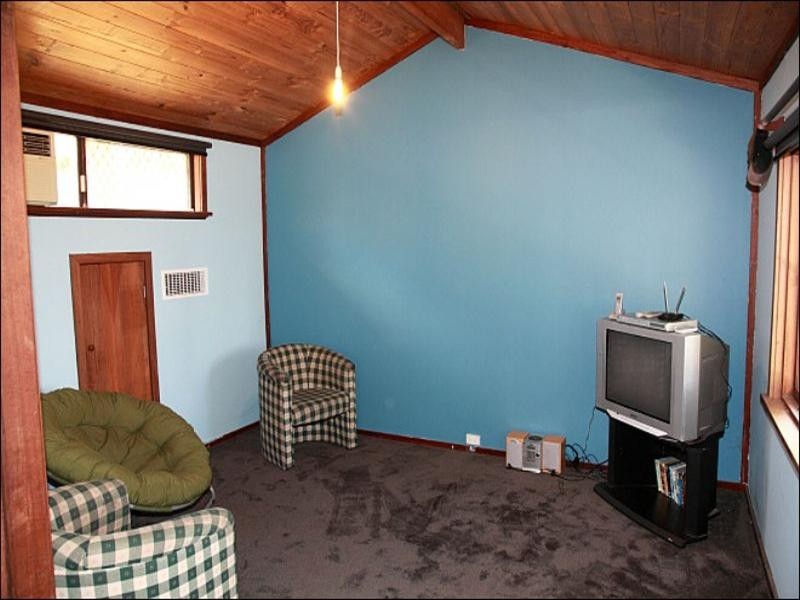 11 Northolt Street, Lesmurdie WA 6076