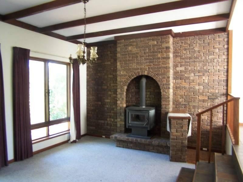 11 Burrinjuck Road, Gooseberry Hill WA 6076