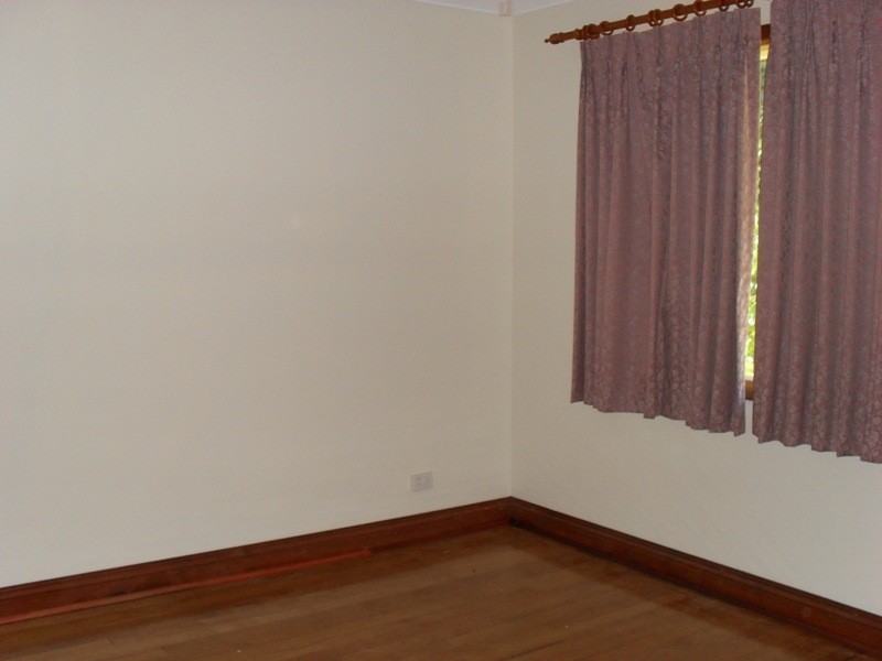 10 Kathleen Close, Maida Vale WA 6057