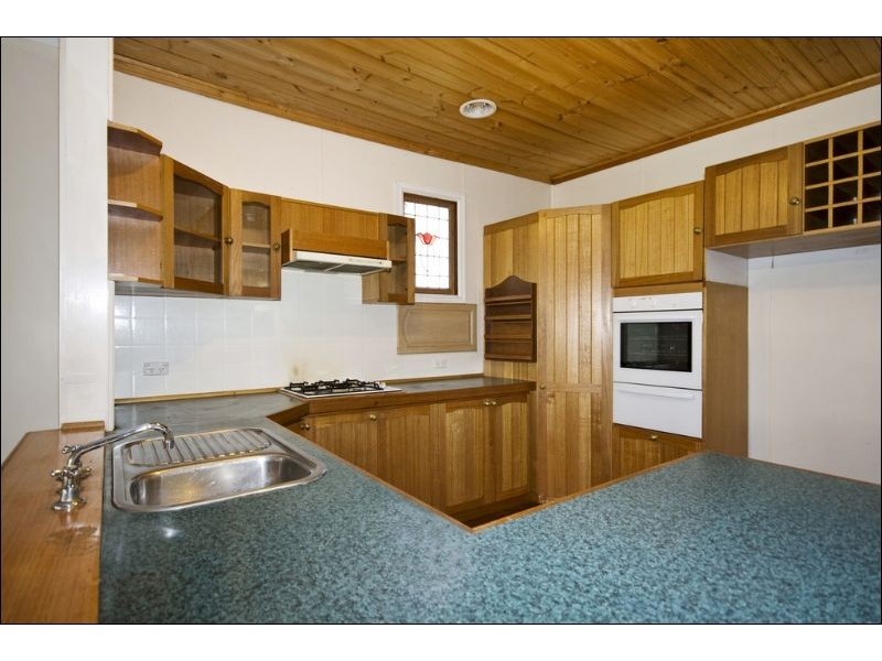 19 Elizabeth Street, Kalamunda WA 6076