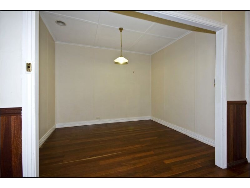 19 Elizabeth Street, Kalamunda WA 6076