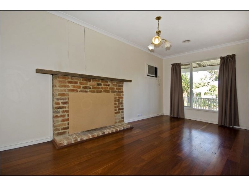 19 Elizabeth Street, Kalamunda WA 6076