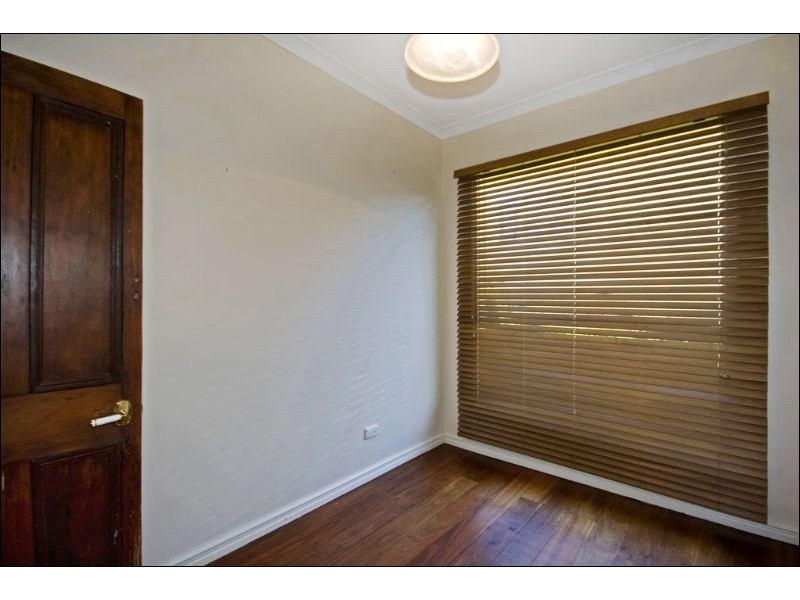 19 Elizabeth Street, Kalamunda WA 6076