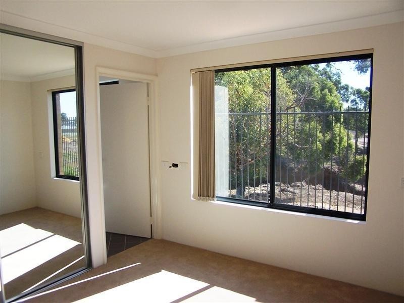 U4 21 Maida Vale Road, Maida Vale WA 6057