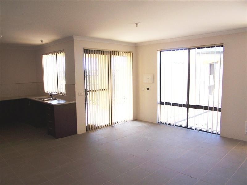 U4 21 Maida Vale Road, Maida Vale WA 6057