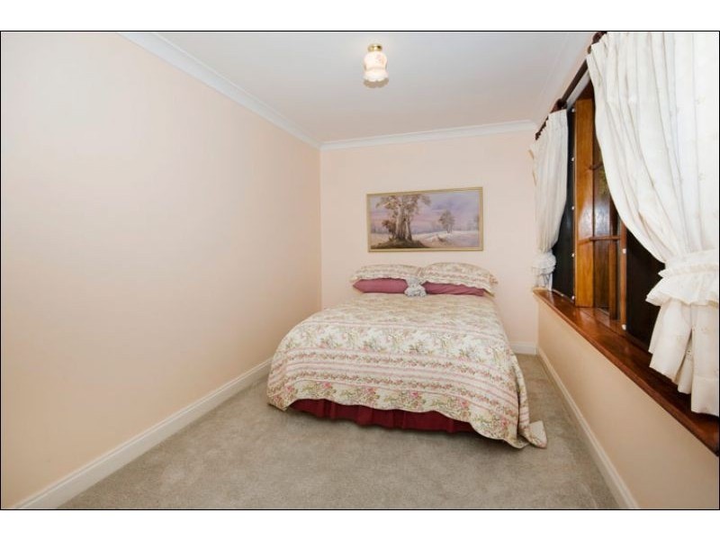 31 Schmitt Road, Kalamunda WA 6076