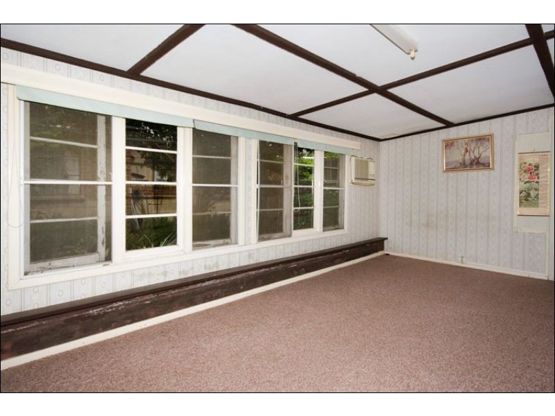 31 Schmitt Road, Kalamunda WA 6076