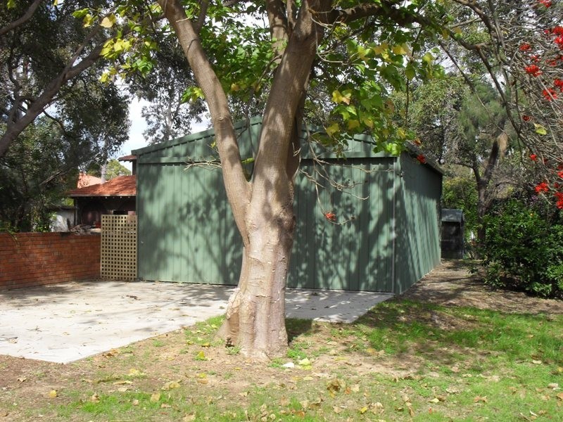 235 Grove Road, Lesmurdie WA 6076