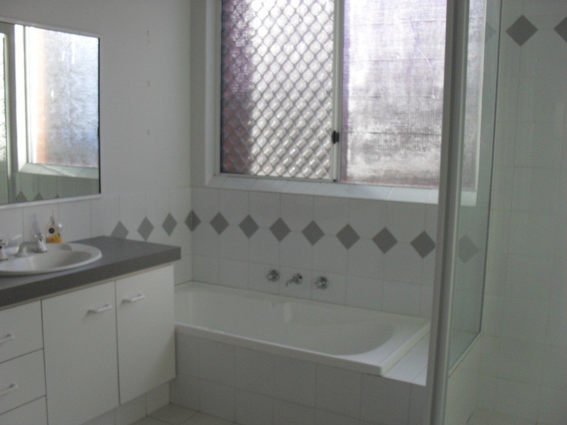 1/31 Railway Road, Kalamunda WA 6076