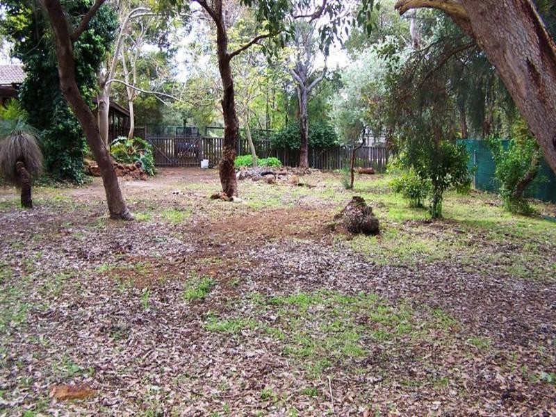 14 Goodall Street, Lesmurdie WA 6076