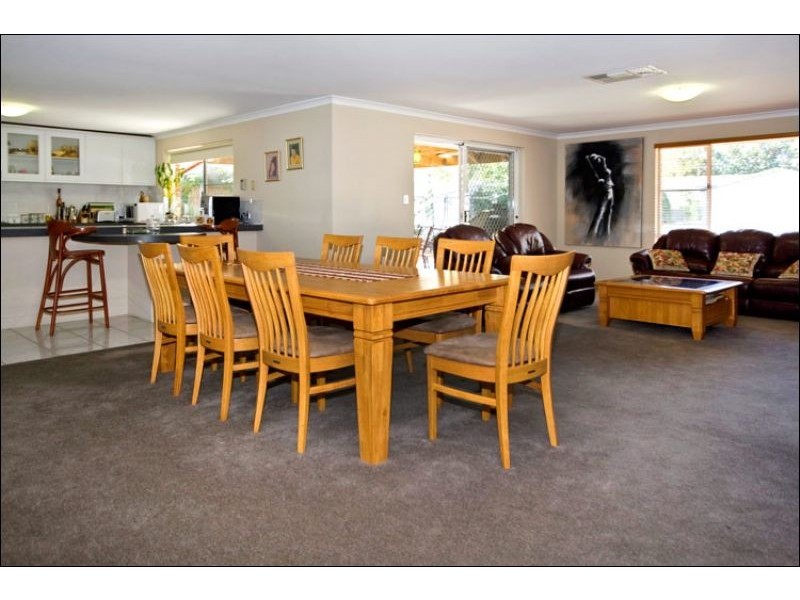 11 Orange Valley Road, Kalamunda WA 6076