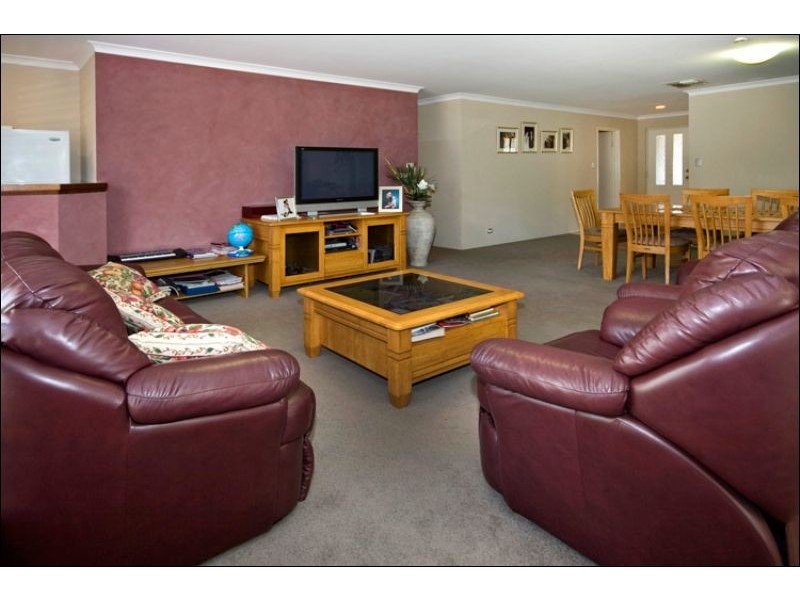 11 Orange Valley Road, Kalamunda WA 6076