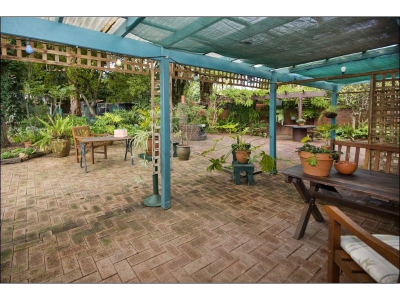 1 Booligal Street, Lesmurdie WA 6076