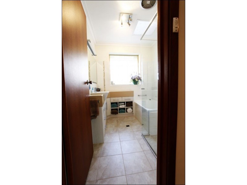35 West Terrace, Maida Vale WA 6057