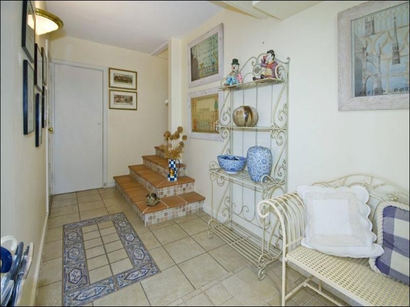 32 Watsonia Road, Gooseberry Hill WA 6076