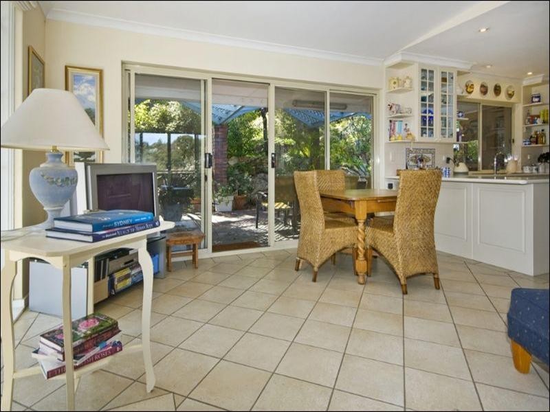 32 Watsonia Road, Gooseberry Hill WA 6076