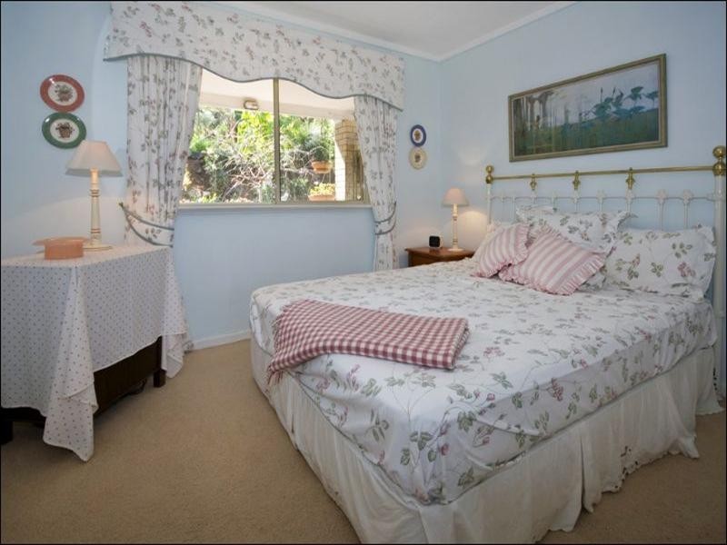 32 Watsonia Road, Gooseberry Hill WA 6076