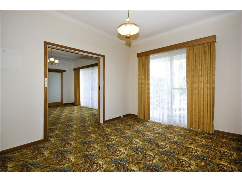 14 Blamire Road, Kalamunda WA 6076