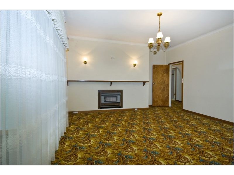 14 Blamire Road, Kalamunda WA 6076